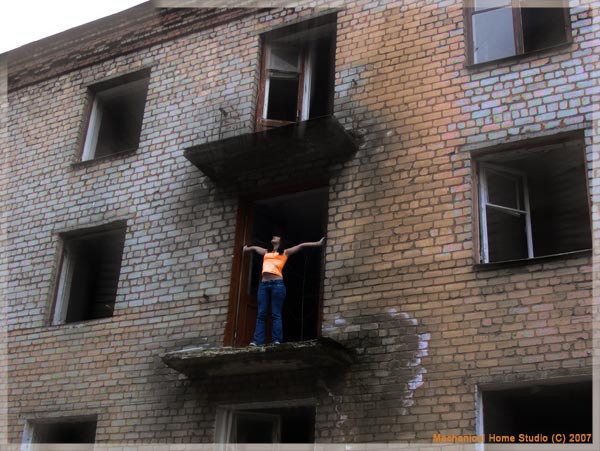 Выходит утро на балкон.. - сборочный цех.