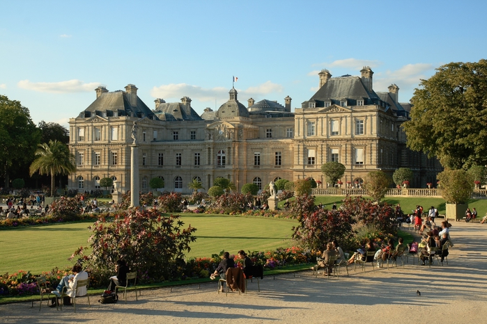 Palais_Luxembourg_Sunset_Edit (700x466, 279Kb)