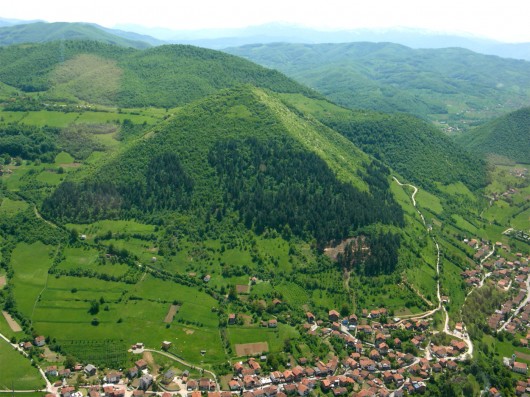 bosnian_pyramid_full-530x397 (530x397, 78Kb)