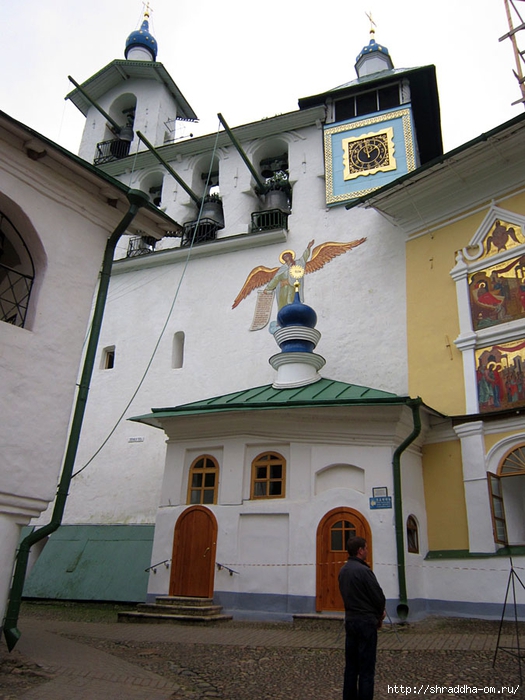 Свято-Успенский Псково-Печерский мужской монастырь (54) (525x700, 273Kb)