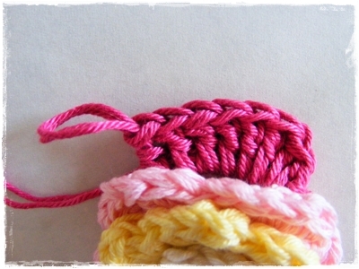 Вязание крючком. Летняя шляпка с цветком для девочки. Мастер-класс (24) (400x300, 102Kb)