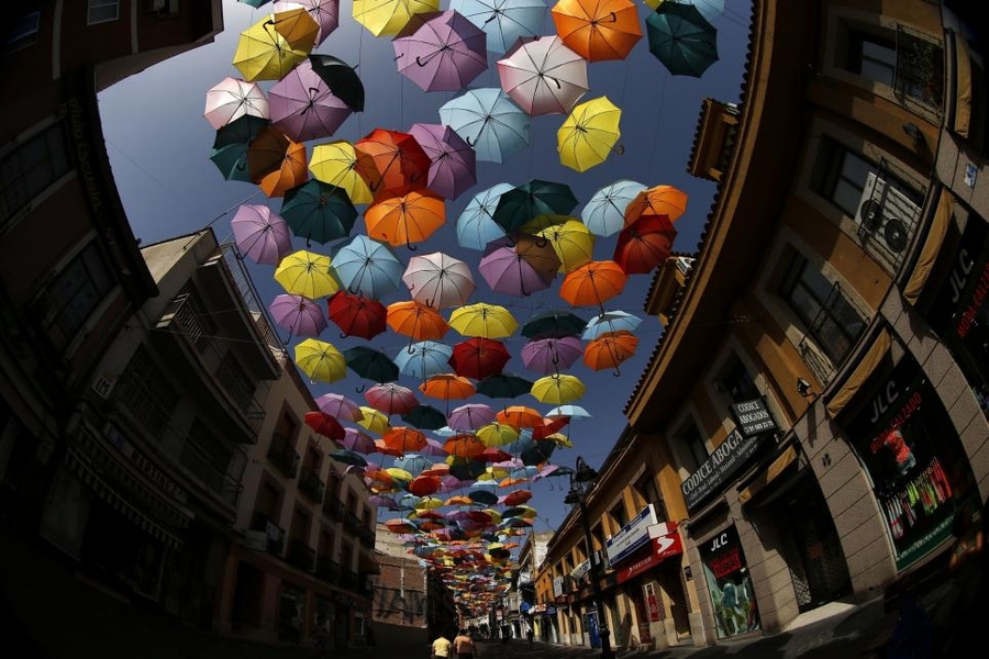 Зонты над городом