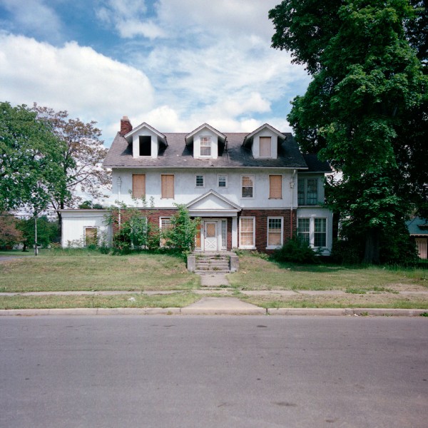 /4171694_dom_v_detroite (600x600, 109Kb)