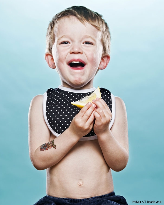toddlers-tasting-lemon-april-maciborka-david-wile-7 (559x700, 190Kb)