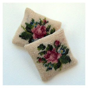 open_house_miniatures_rose_forget_me_not_needlework_cushion_in_wool (300x300, 65Kb)