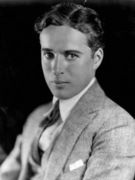 3180456_Charlie_Chaplin_portrait (525x700, 71Kb)