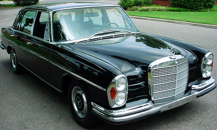 2. Mercedes-Benz 300 SEL 6.3 (700x418, 344Kb)