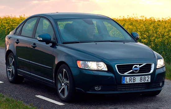 Volvo-S40-2012 (550x350, 92Kb)