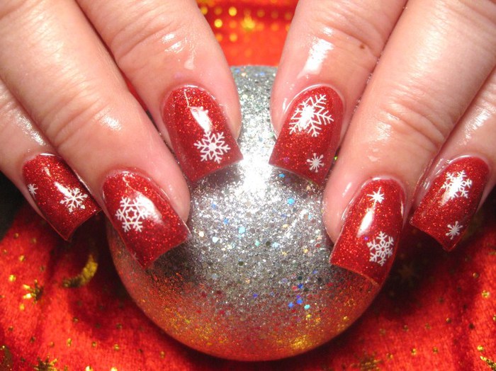 2804996_NailArtforChristmas (700x524, 105Kb)