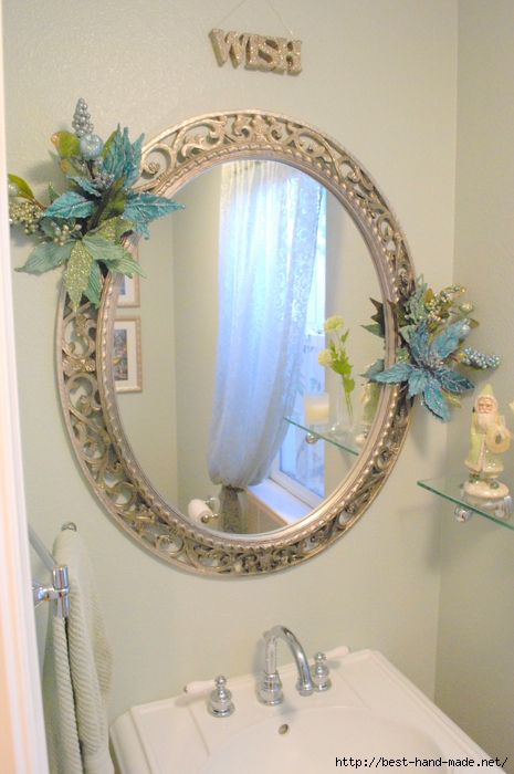 bathroom-decor-xmas-decorating-ideas-for-small-bathroom-with-blue-green-glittered-flowers-mirror-decoration-with-wish-word-over-vanity-mirror-christmas-bathroom-decorations-for-elegant-and-girly-acces (465x700, 245Kb)