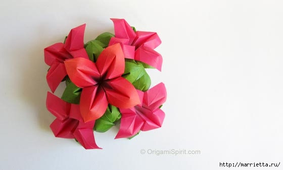 Цветы из бумаги в технике оригами. Видео мастер-класс (3) (560x338, 50Kb)