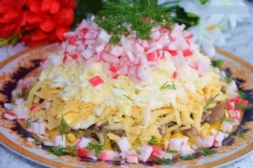Слоеный салат с крабовыми палочками, сыром и грибами 119552590_salat2