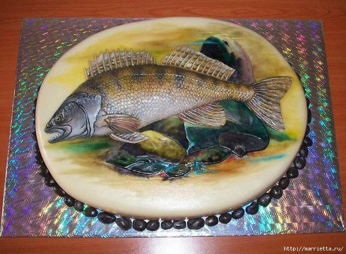 Подарок рыбаку - торт с ОКУНЕМ из мастики (11) (700x514, 348Kb)