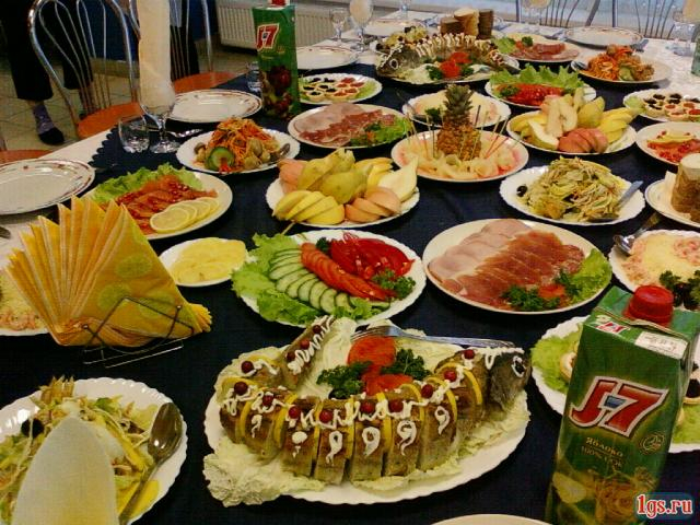 стол (640x480, 367Kb)