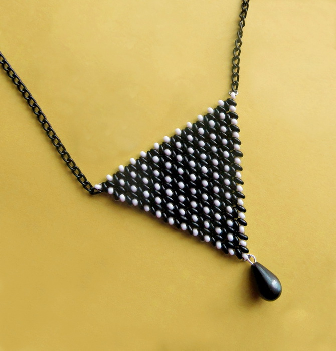 free-beading-tutorial-necklace-14 (670x700, 99Kb)