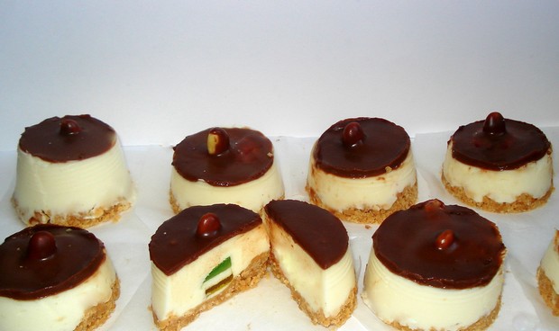 100661526_large_PirozhnyiePtichemoloko1 (620x368, 44Kb)