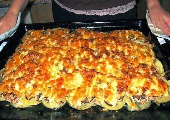 Мясо по-французски с фаршем и картошкой в духовке рецепт с пошаговый Мясо по-французски с фаршем и картошкой в духовке рецепт с пошаговый