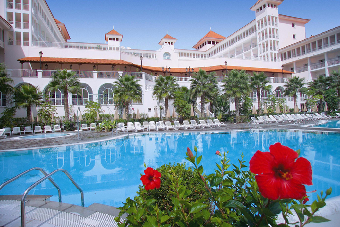 riu-palace-madeira-1 (700x466, 512Kb)