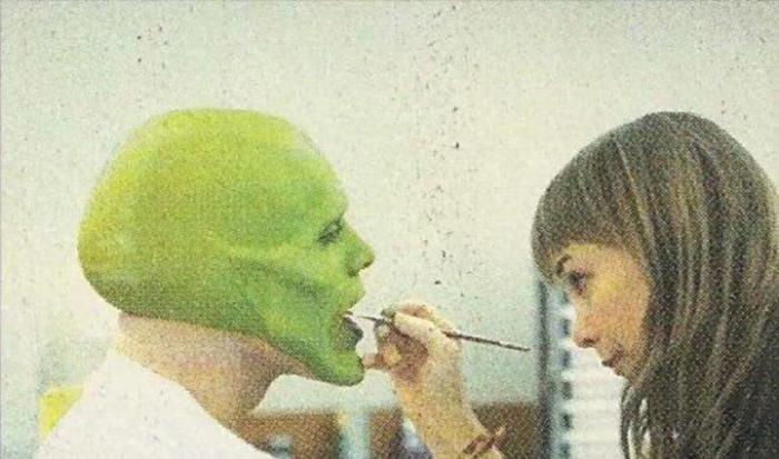Фото, как гримировали Джима Керри для фильма «Маска»