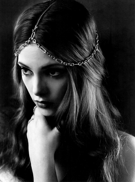 http://img0.liveinternet.ru/images/attach/c/0/38/406/38406881_22423_Ashley_Greene.jpg