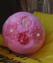 Think Pink. Lush 53840163_Picture_025 (181x214, 11Kb)