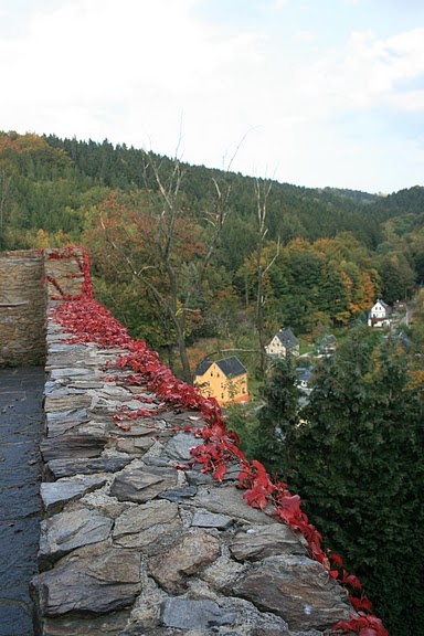 Крепость Шарфенштайн (нем. Burg Scharfenstein) 15575