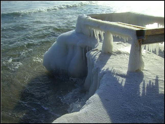 Чёрное море зима 2010