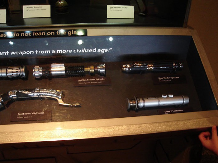 Выставка реквизита Star Wars-Science Museum of Minnesota - Star Wars Where Science Meets Imagination 93789
