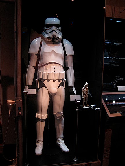 Выставка реквизита Star Wars-Science Museum of Minnesota - Star Wars Where Science Meets Imagination 73476