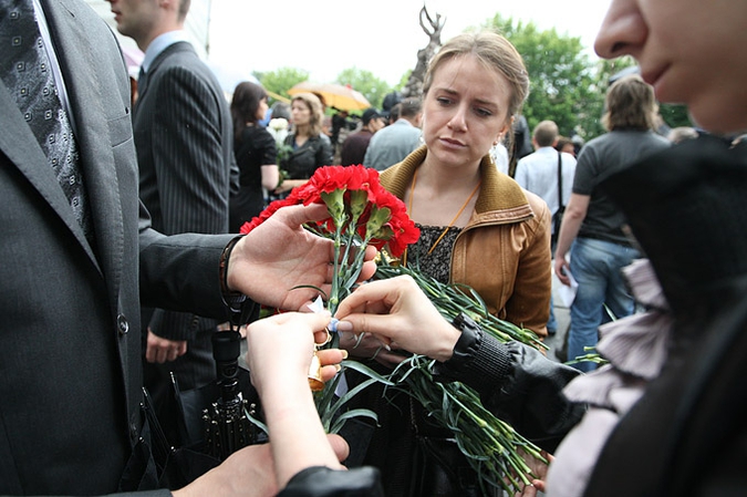 В Москве открылся памятник погибшим в Беслане, 1 июня 2010 года.