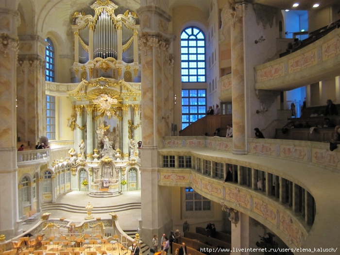 Церковь Богородицы в Дрездене (Frauenkirche) (700x525, 126Kb)