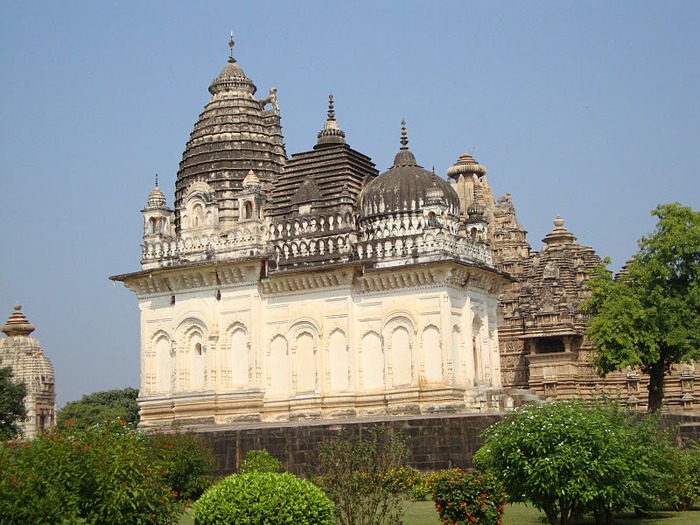 ИНДИЯ: Храмы Кхаджурахо (The Temples of Khajuraho) 34150