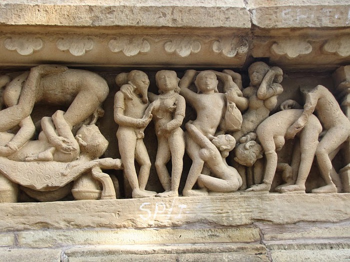 ИНДИЯ: Храмы Кхаджурахо (The Temples of Khajuraho) 12650