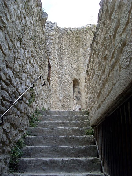 Замок Ла Рош-Гюйон (La Roche-Guyon) 94761
