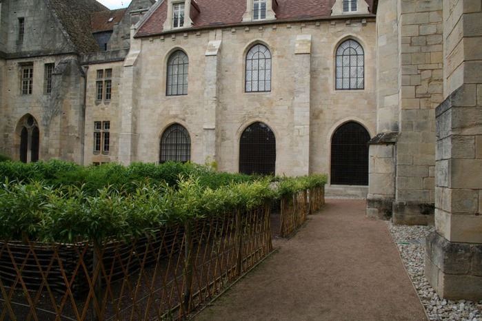 Аббатство Руаймон (Abbaye de Royaumont) 66766