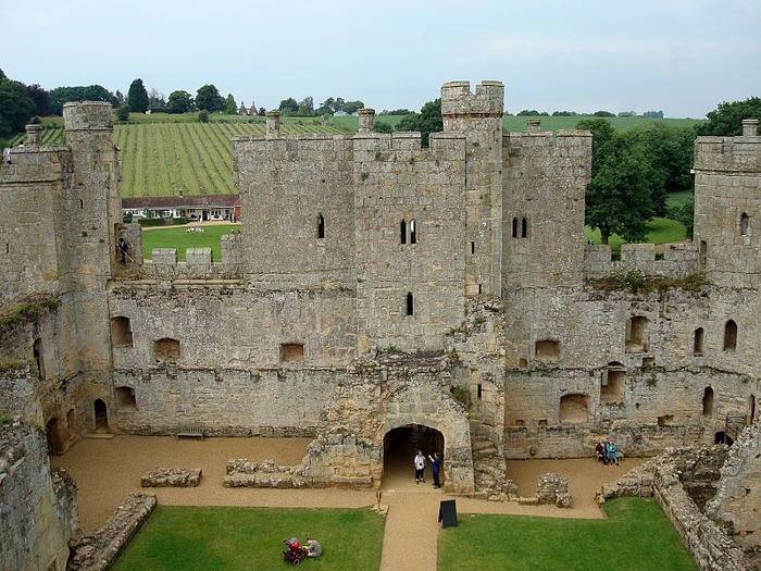 Замок Бодиам (Bodiam) - Графство Сассекс 65573