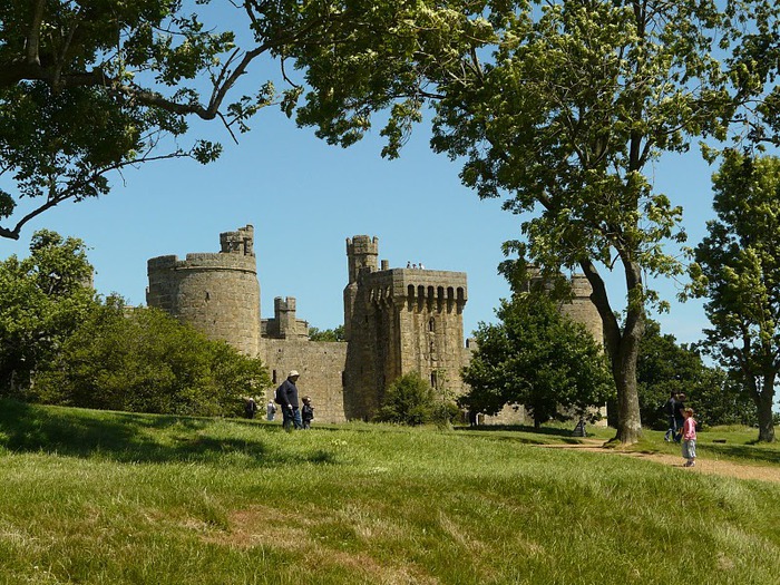 Замок Бодиам (Bodiam) - Графство Сассекс 55327