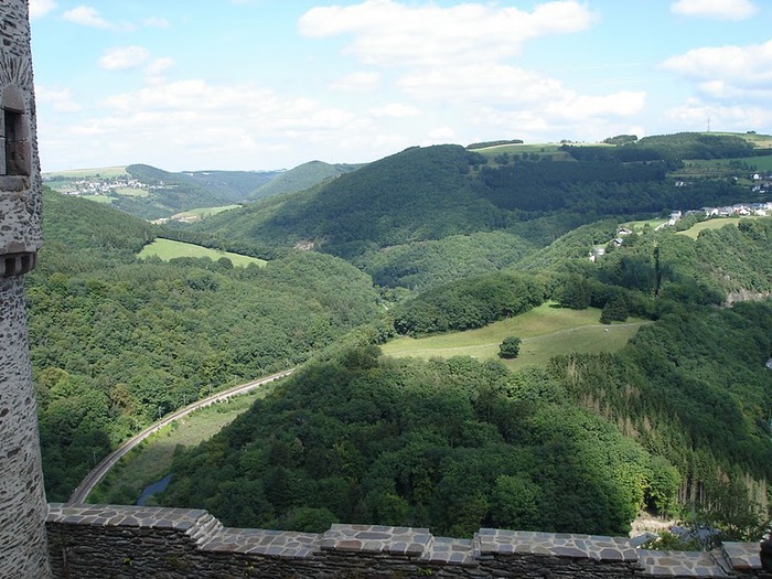 Le chateau de Bourscheid - ЗАМОК Буршейд 76472