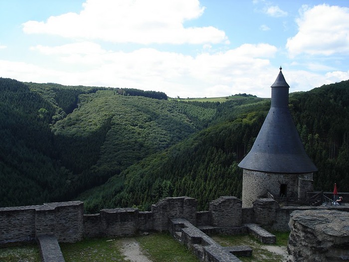 Le chateau de Bourscheid - ЗАМОК Буршейд 87847