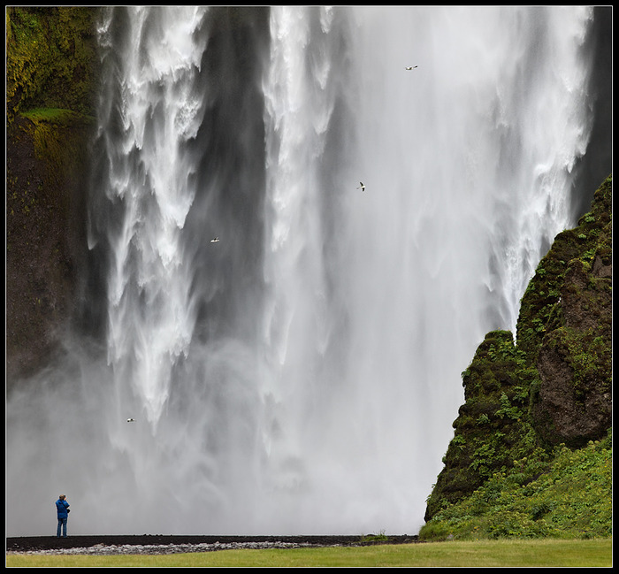 http://img0.liveinternet.ru/images/attach/c/1//61/927/61927713_1280047322_vodopad__Skogafoss__Islandiya.jpg