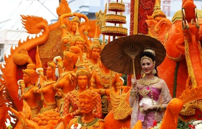 Фестиваль восковой скульптуры в Suphan Buri, 27 июля 2010 года.