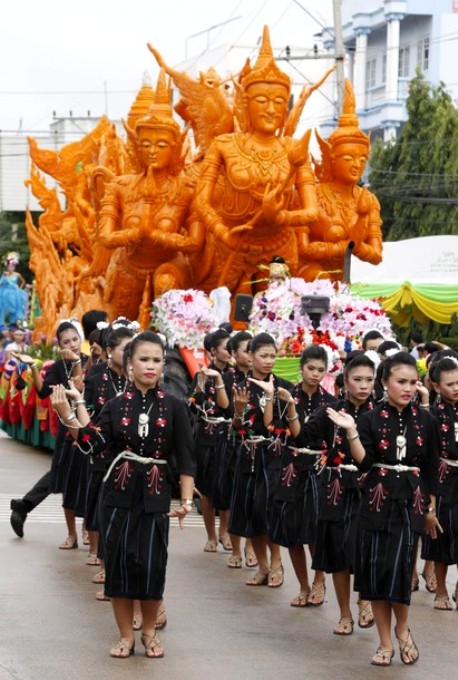 Фестиваль восковой скульптуры в Suphan Buri, 27 июля 2010 года.