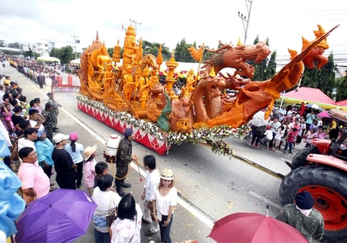 Фестиваль восковой скульптуры в Suphan Buri, 27 июля 2010 года.