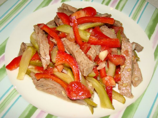 Салаты с мясом и болгарским перцем рецепты с Салаты с мясом и болгарским перцем рецепты с