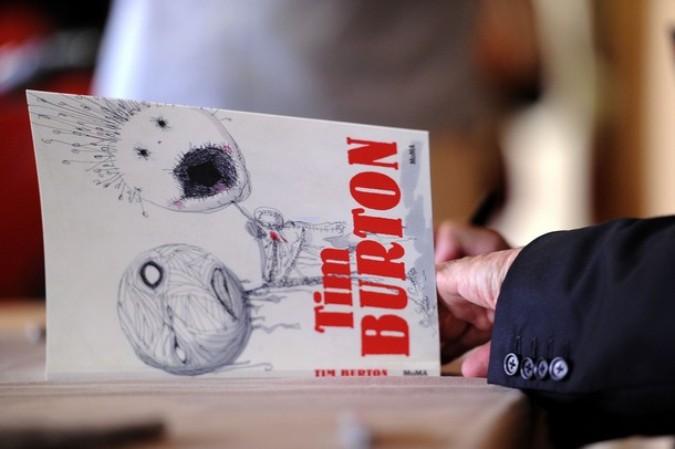 Искусство Тима Бертона (Tim Burton) в LACMA, Лос-Анджелес, 28 мая 2011 года./2270477_943 (675x449, 58Kb)