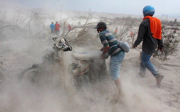 Смертоносное извержение вулкана Синабуг (Sinabung)