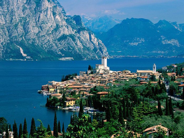 109899698_Lake_Garda_Malcesine_Italy.jpg