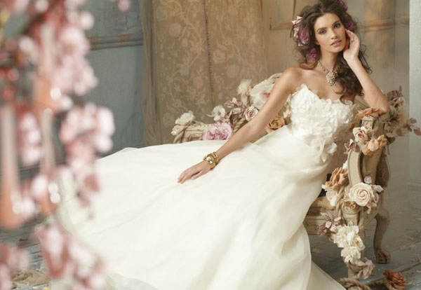 bride_featured-5.7jpg (600x414, 106Kb)