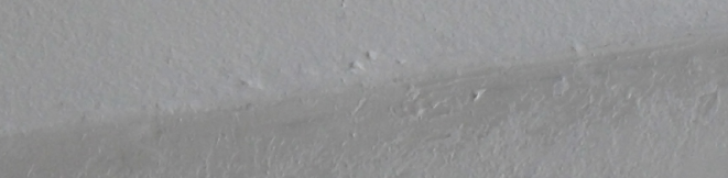 На стыке стен и потолка (661x162, 115Kb)