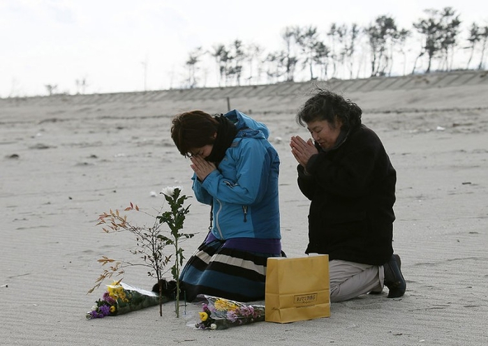 Третья годовщина японского землетрясения и цунами